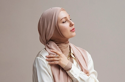 Modest Elegance: Embracing the Hijab in Fashion